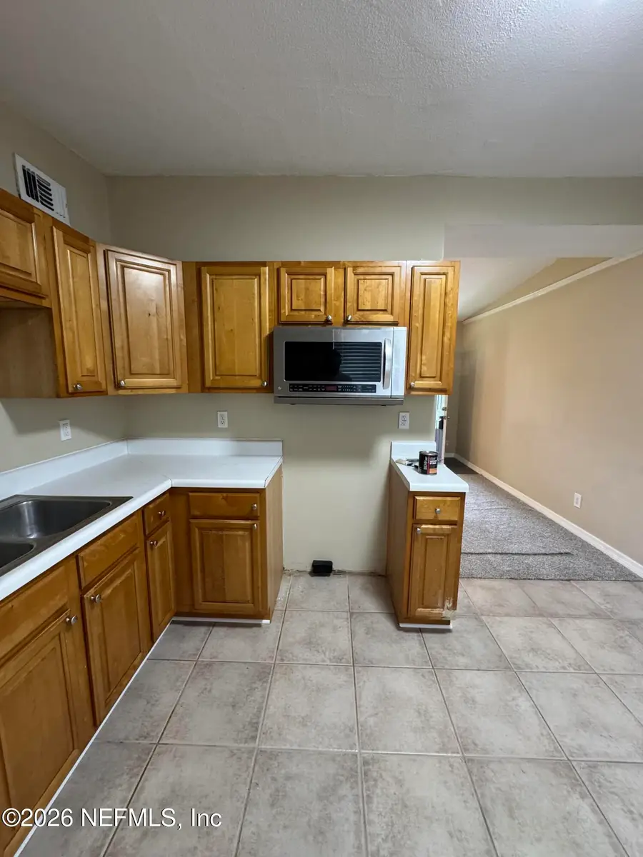 1240 S Briarcliff S Road, Jacksonville, FL 32218 - #3