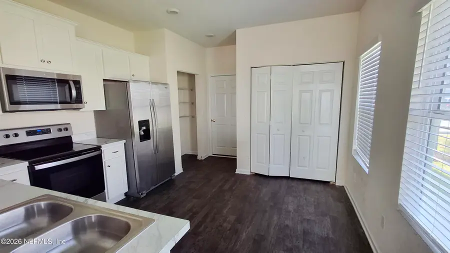 878 Capitol Parkway, Jacksonville, FL 32218 - #3