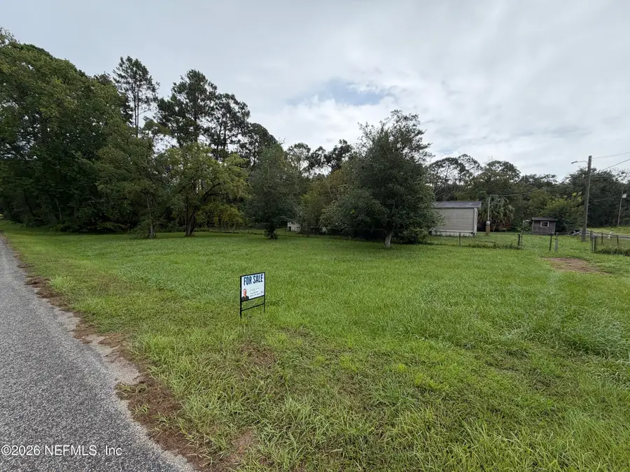128 Davis Lake Rd Road, Palatka, FL 32177 - #2