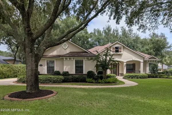 824 Peppervine Avenue, St. Johns, FL 32259