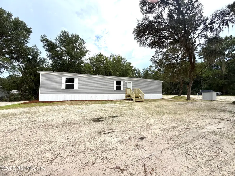102 Livingston Court, Satsuma, FL 32189 - #3