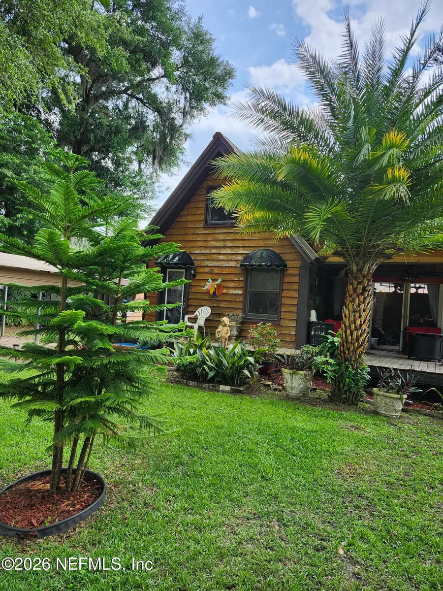 115 Hayes Avenue, Crescent City, FL 32112 - #3