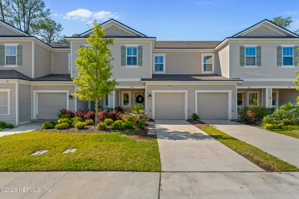 378 Annies Place, Jacksonville, FL 32218