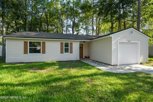 2698 N Pinewood Boulevard, Middleburg, FL 32068