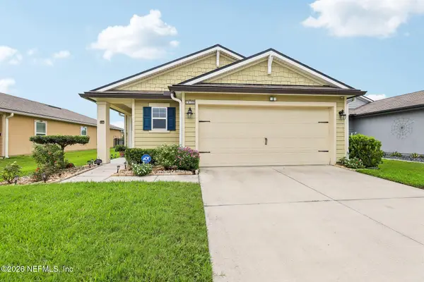 8153 Meadow Walk Lane, Jacksonville, FL 32256