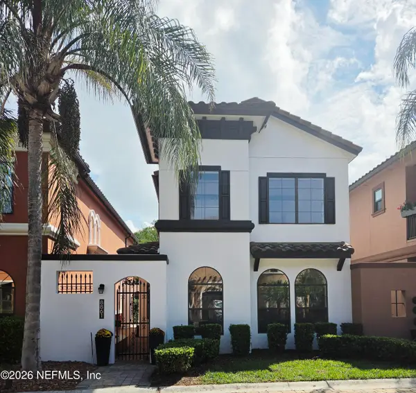8861 La Terrazza Place, Jacksonville, FL 32217