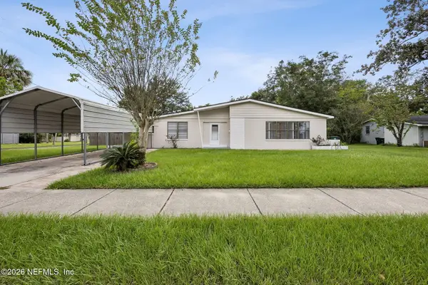 8124 Sierra Madre W Drive, Jacksonville, FL 32217