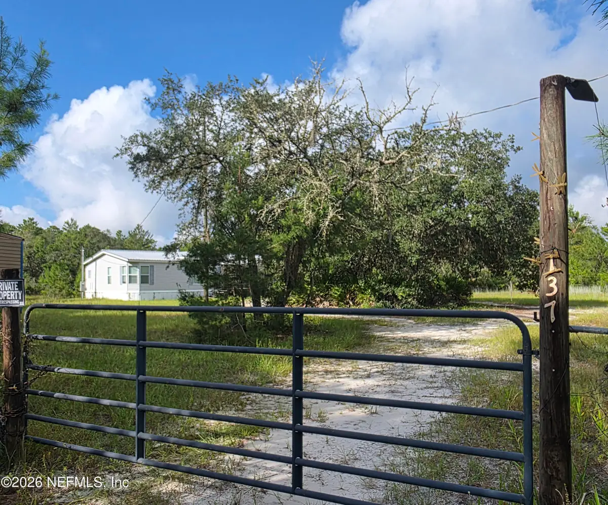 137 Franklin Avenue, Pomona Park, FL 32181 - #1