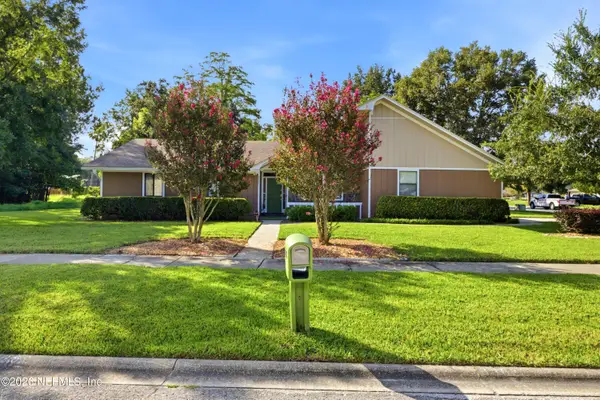 3362 Chrysler Drive, Jacksonville, FL 32257