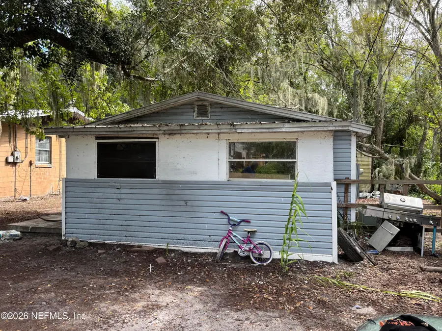 208 4th Street, East Palatka, FL 32131 - #2