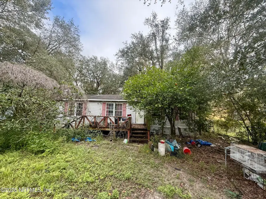542 Cordell Avenue, Interlachen, FL 32148 - #2