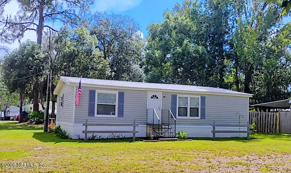 200 Hanselman Avenue, Crescent City, FL 32112
