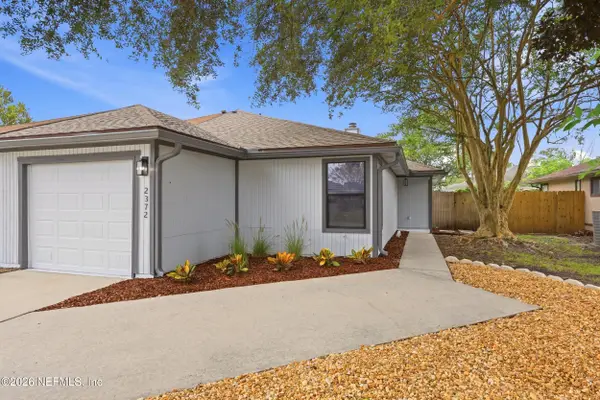 2372 Ironstone E Drive, Jacksonville, FL 32246