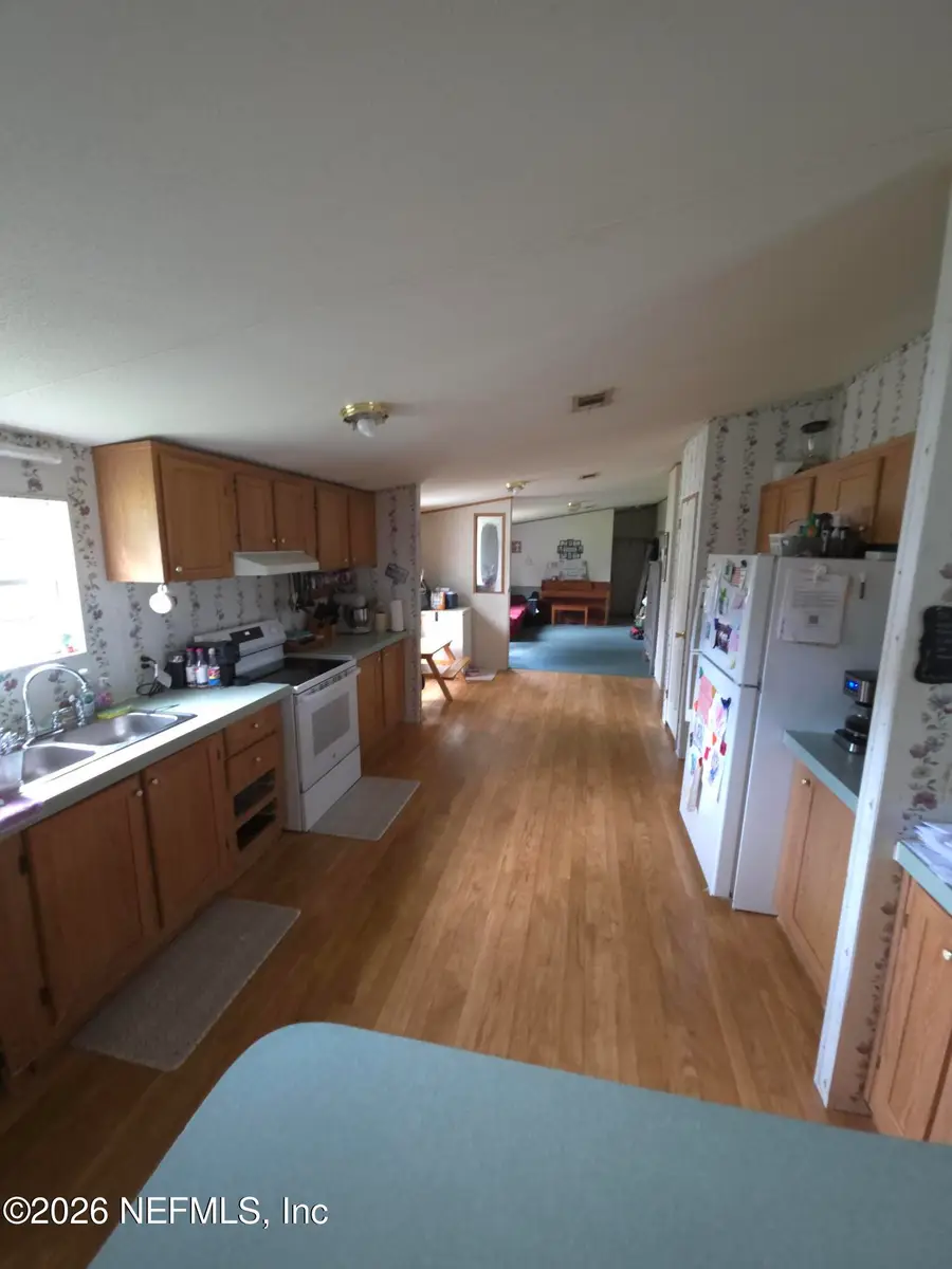 633 Marion Avenue, Interlachen, FL 32148 - #2