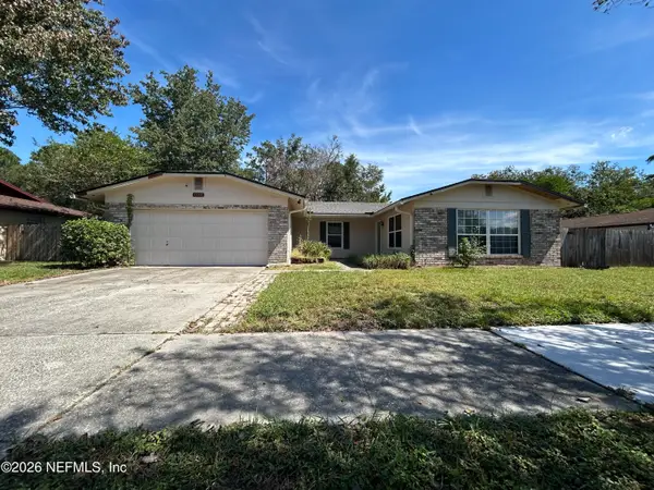 4901 Lofty Pines E Circle, Jacksonville, FL 32210