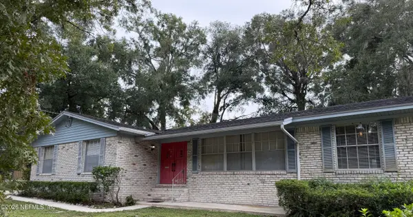 1736 Holly Oaks Ravine Drive, Jacksonville, FL 32225