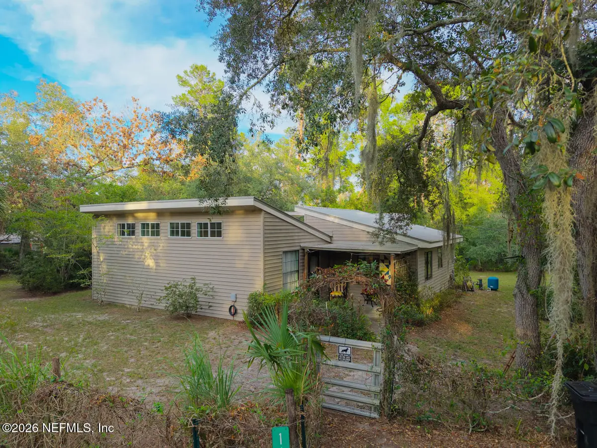 112 Pennsylvania Ave Avenue, Satsuma, FL 32189 - #1