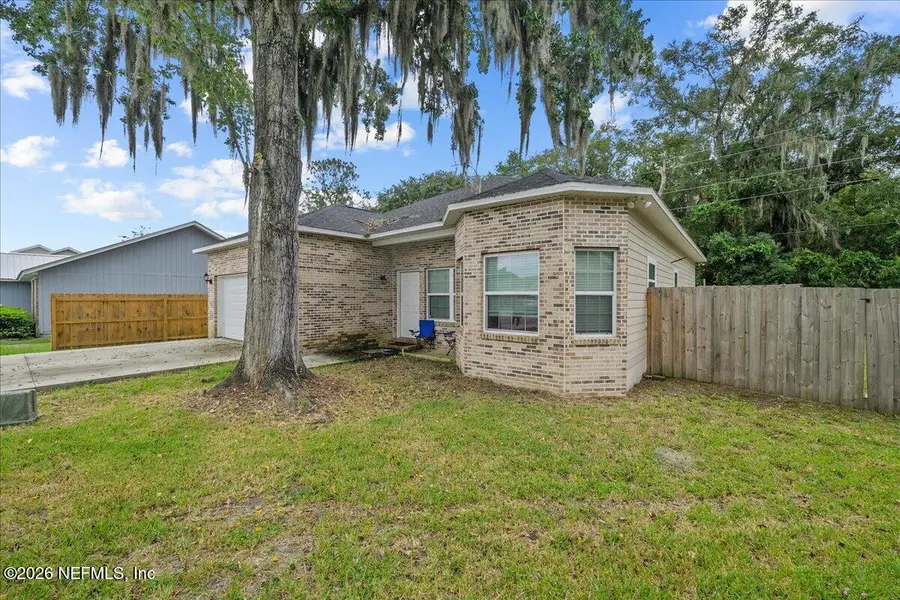 6107 W 1st Manor, Palatka, FL 32177 - #2