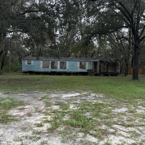 164 Tyler Avenue, Interlachen, FL 32148