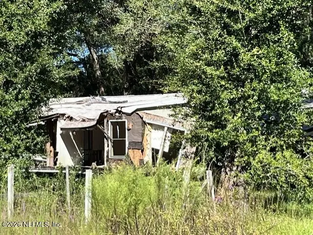 307 N Edgeline Road, Satsuma, FL 32189 - #2