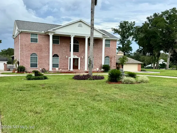 435 Lake Asbury Drive, Green Cove Springs, FL 32043
