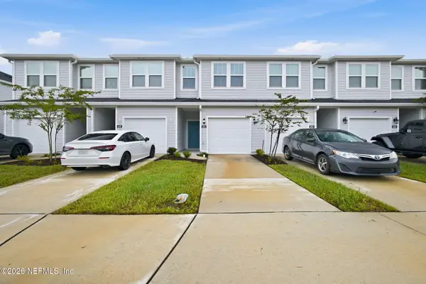 654 Holly Lakes Drive, Orange Park, FL 32073