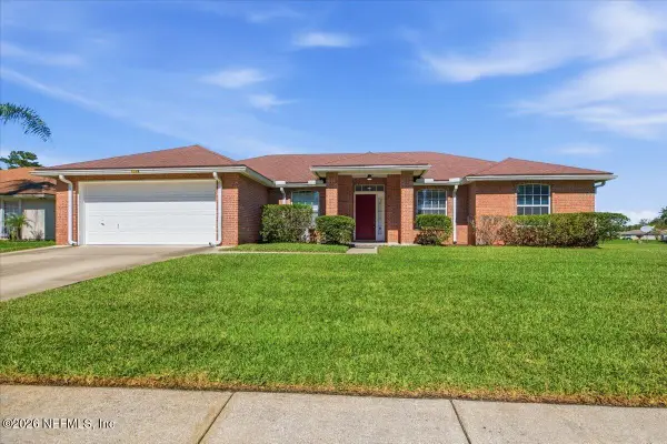 1019 Whirlaway S Circle, Jacksonville, FL 32218