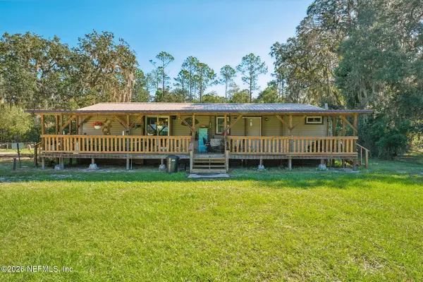 879 Cousintown Road, Interlachen, FL 32148