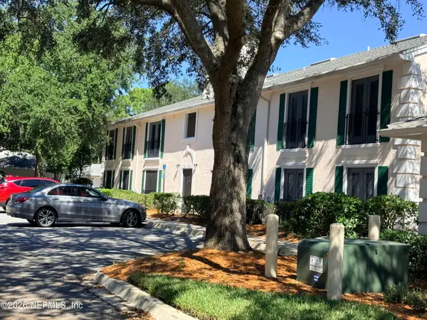 13715 Richmond Park N Drive #502, Jacksonville, FL 32224