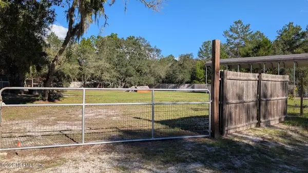 106 Kentucky Drive, Satsuma, FL 32189