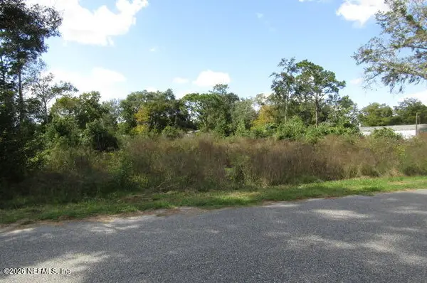 139 Waterway Avenue, Satsuma, FL 32189