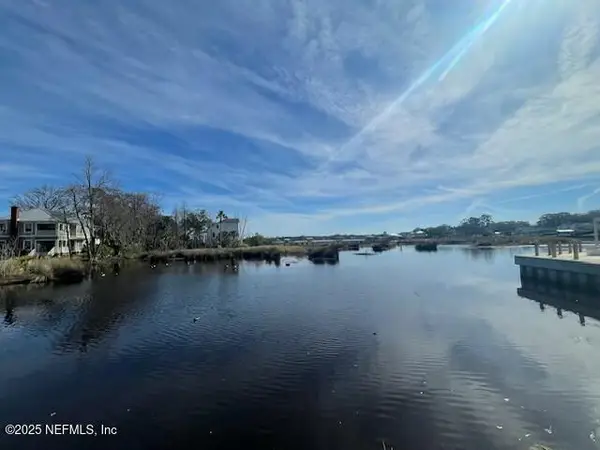 3900 Dupont Circle, Jacksonville, FL 32205
