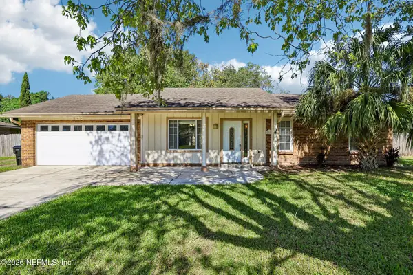 2412 Stonehaven W Court, Orange Park, FL 32065