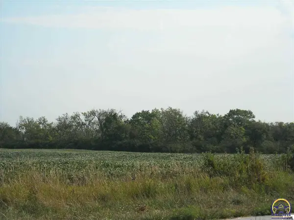 Lot 2, Blk B SW 17th St, Topeka, KS 66615