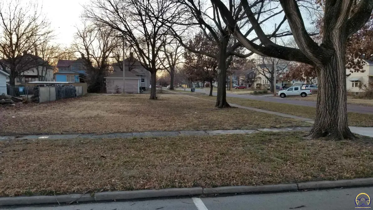 627 Congress St, Emporia, KS 66801 - #1