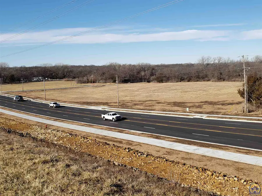 XXXX SE 29th St, Topeka, KS 66605 - #2