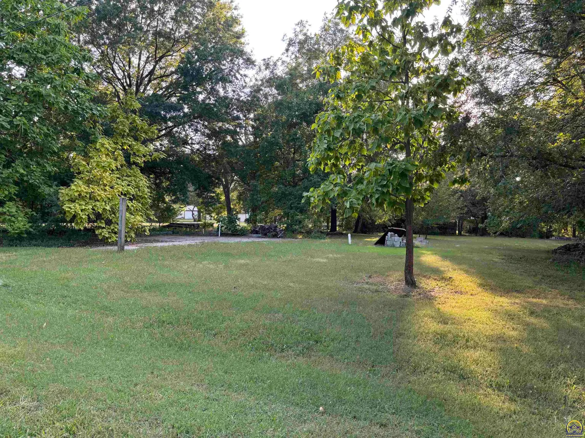 501 Sycamore St, Americus, KS 66835 - #1