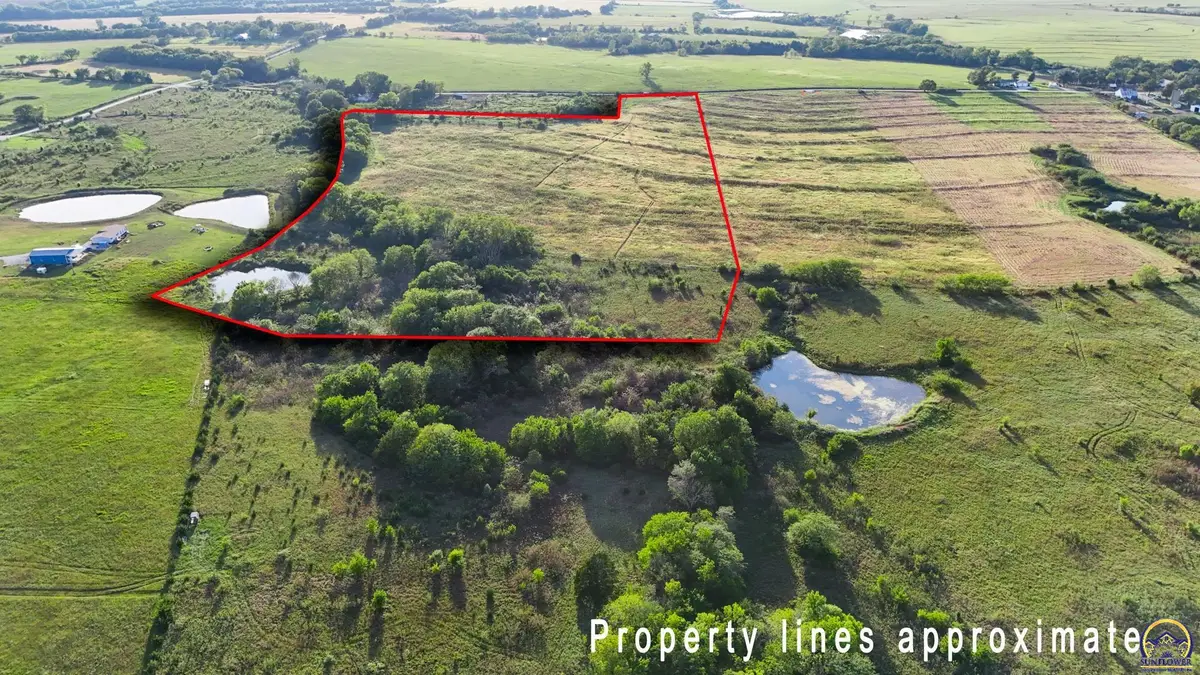 7500 SW Davis Rd, Auburn, KS 66402 - #1
