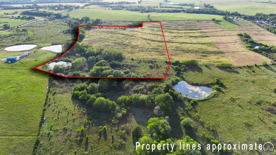 7500 SW Davis Rd, Auburn, KS 66402 - #2