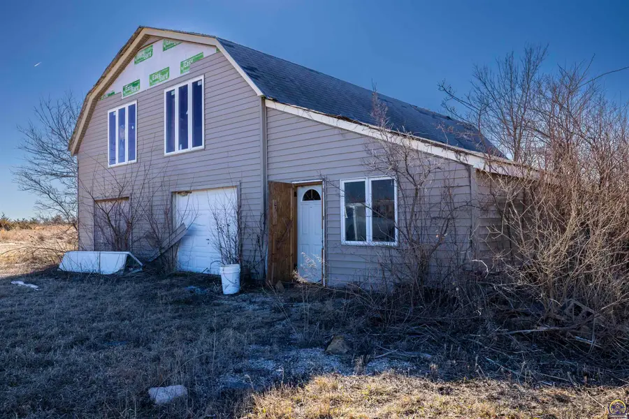 7737 SW Crawford Rd, Auburn, KS 66402 - #3