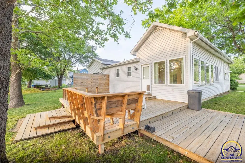 111 Merchant, Hartford, KS 66854 - #1