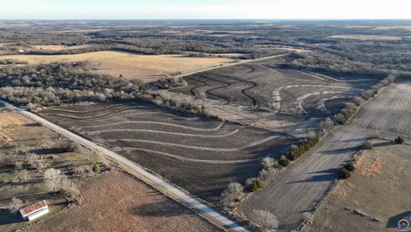 230 Rock Creek Rd, Quenemo, KS 66528
