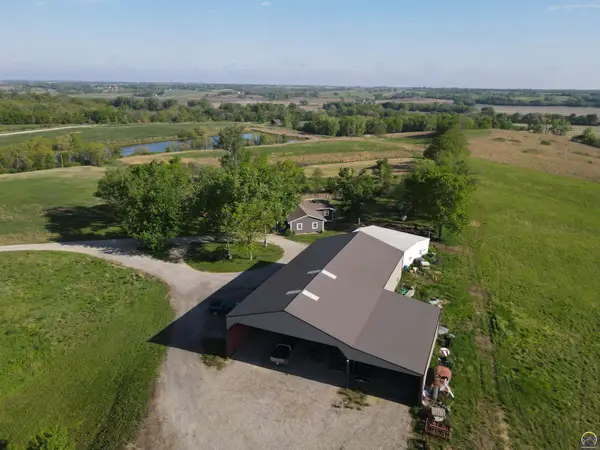 24298 split 3 M Rd #option 3, Holton, KS 66436