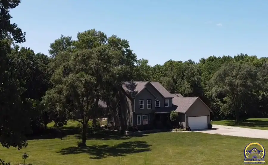 4415 SE West Edge Rd, Topeka, KS 66609 - #3