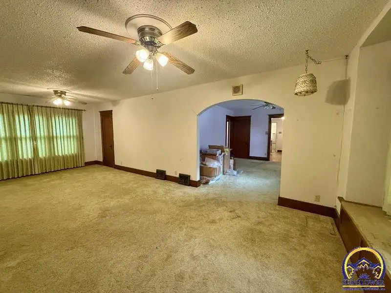1216 Central Ave, Horton, KS 66439 - #2