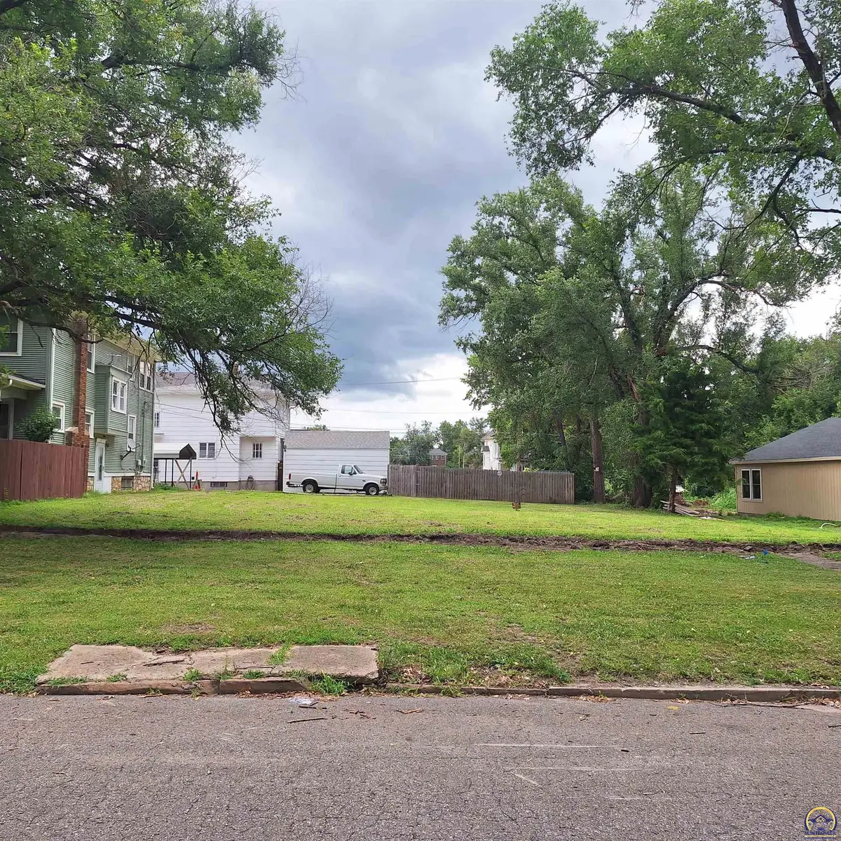 1244 SW Polk St, Topeka, KS 66612 - #1