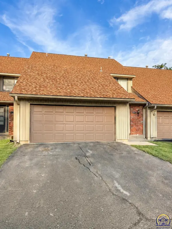 3120 SW Randolph Ave, Topeka, KS 66611