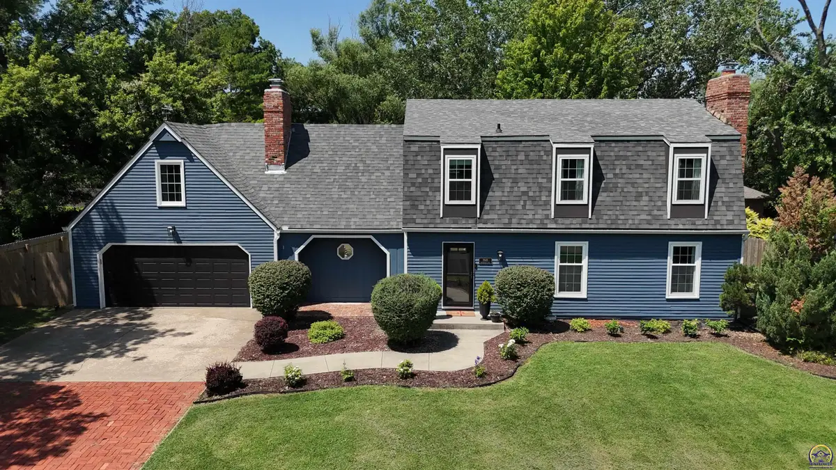 3949 SW Parlington Rd, Topeka, KS 66610 - #1