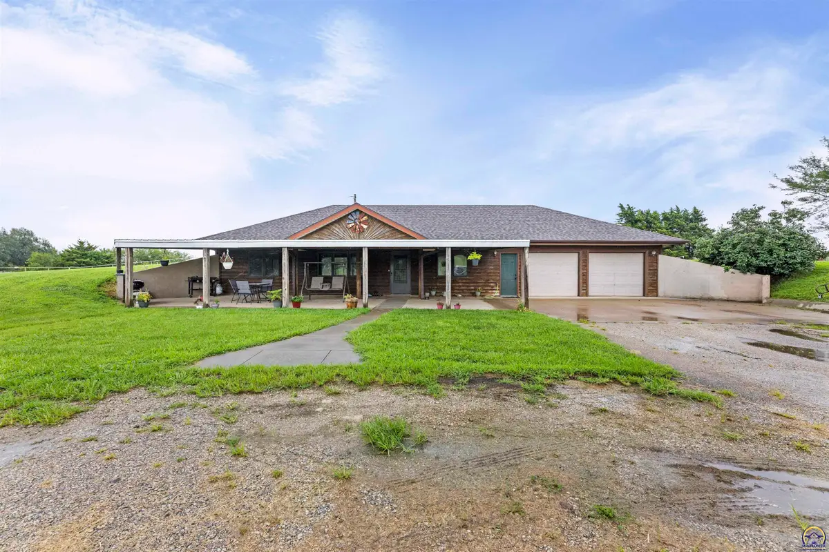 11200 Topeka Ave, Carbondale, KS 66414 - #1