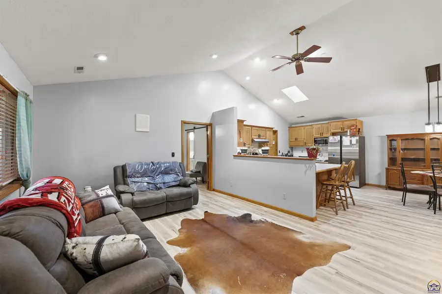 11200 Topeka Ave, Carbondale, KS 66414 - #3